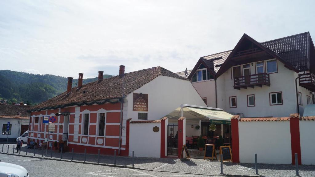 Pension Old City ブラショフ エクステリア 写真